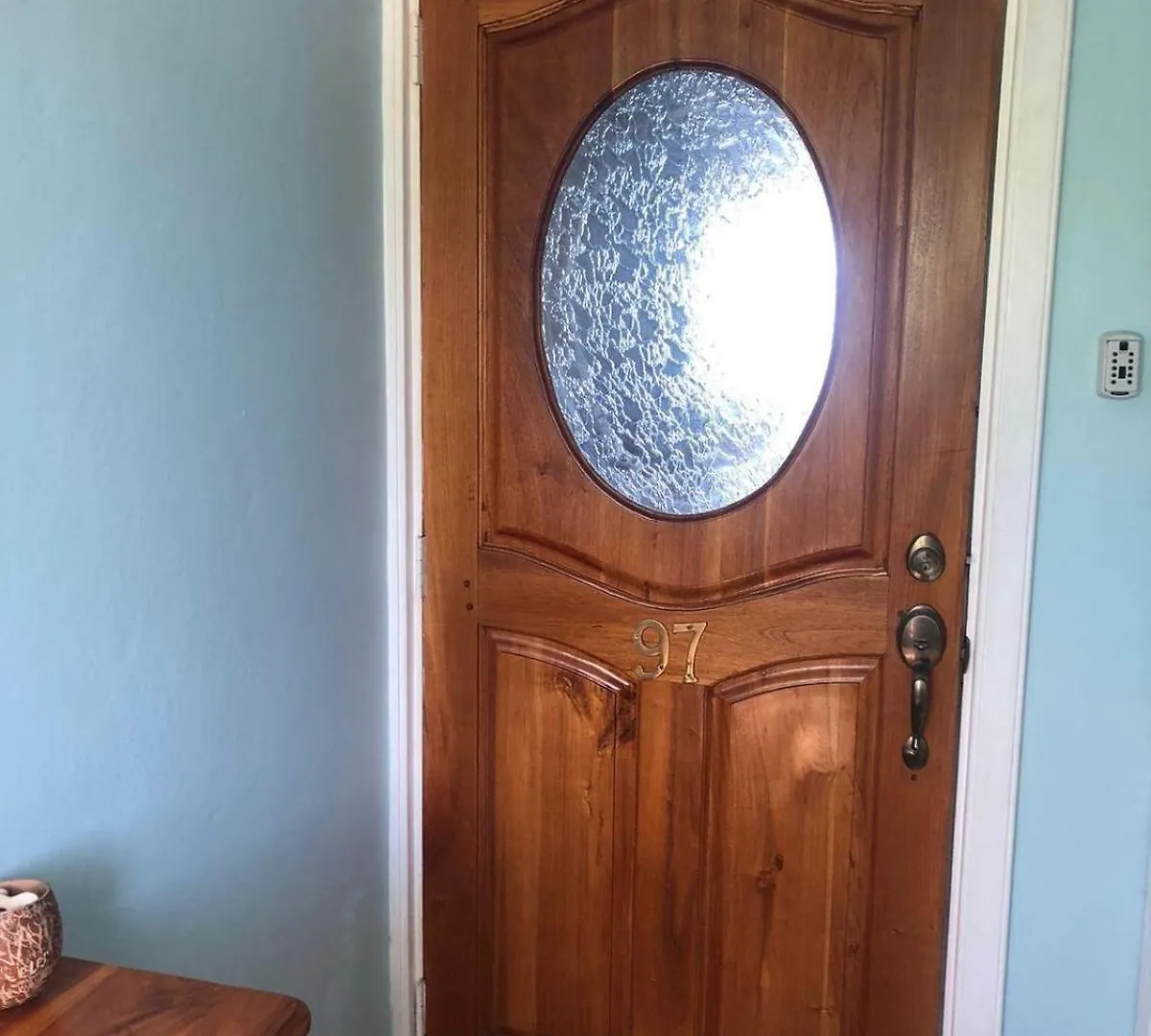 1 Bed Condo Ocean View contacts